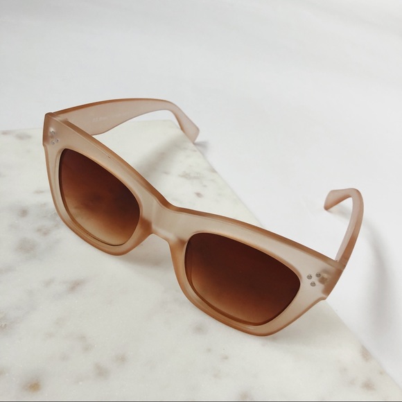 🆕Remy Nude Matte Lucite Oversized Sunglasses - Picture 2 of 8